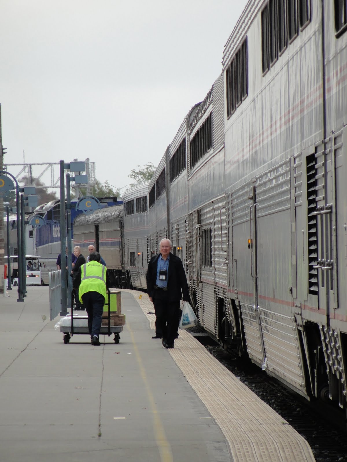 train portland to san francisco